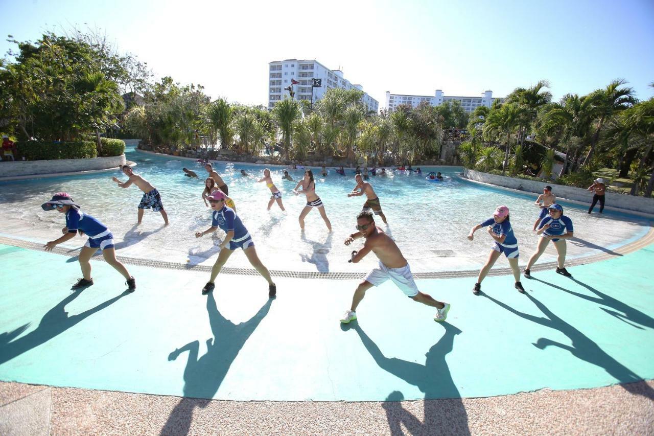 Jpark Island Resort & Waterpark Cebu Lapu-Lapu City Exteriör bild